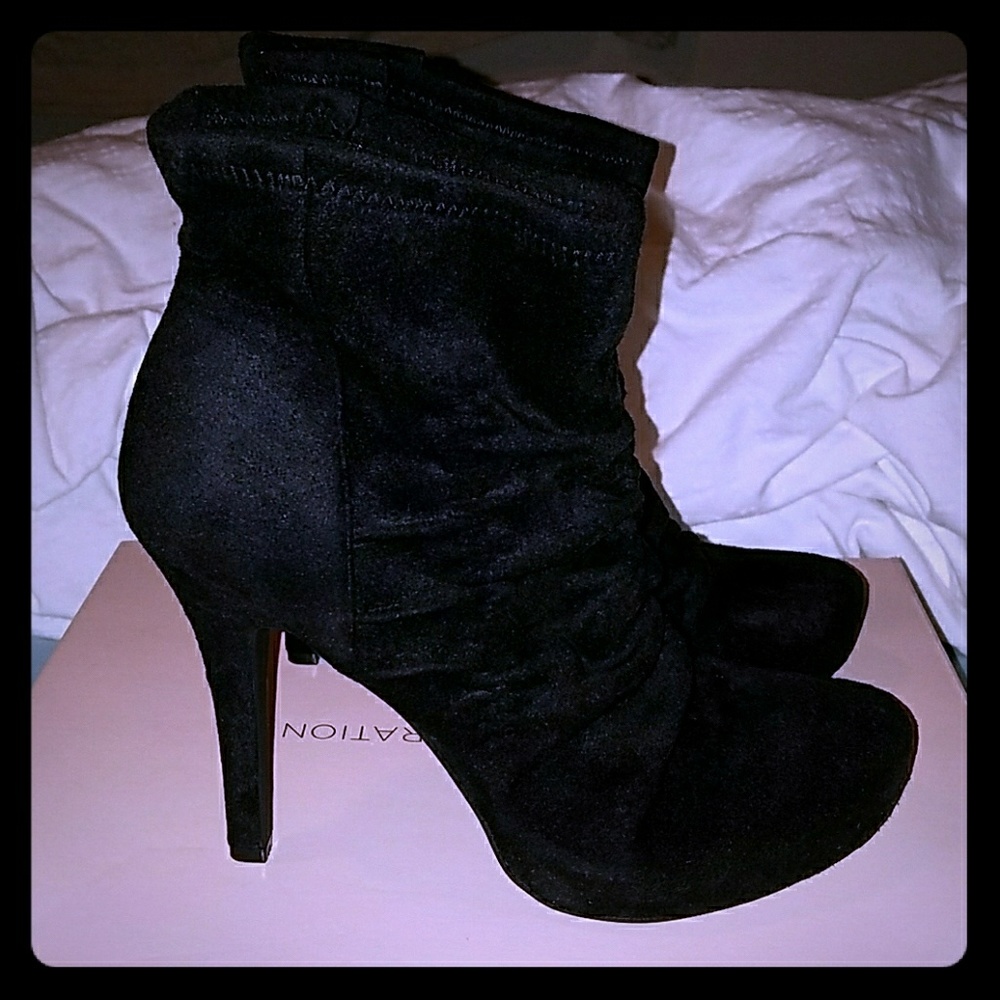 BCBGeneration booties